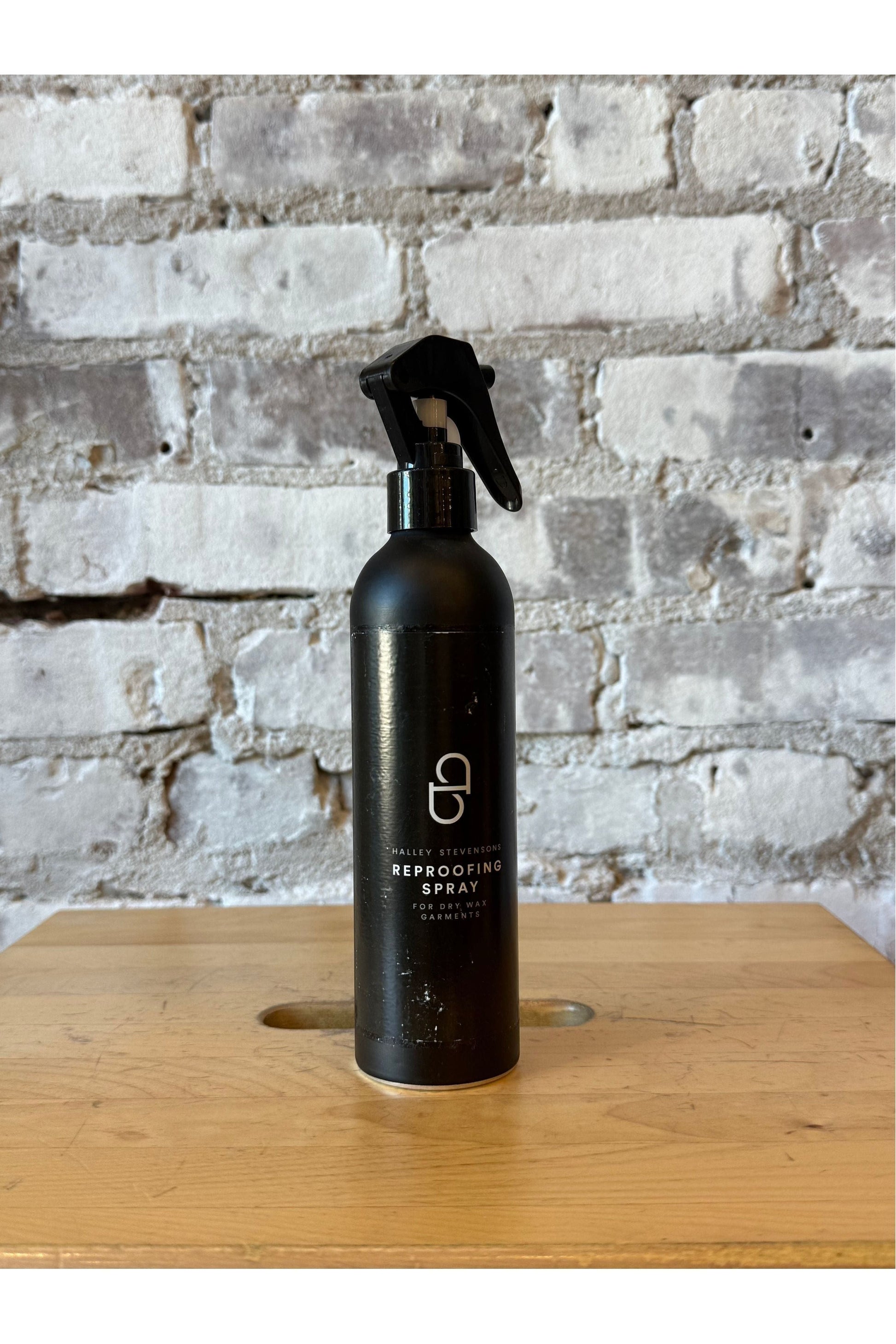 Halley Stevenson's Reproofing Spray - DUNE + SALT
