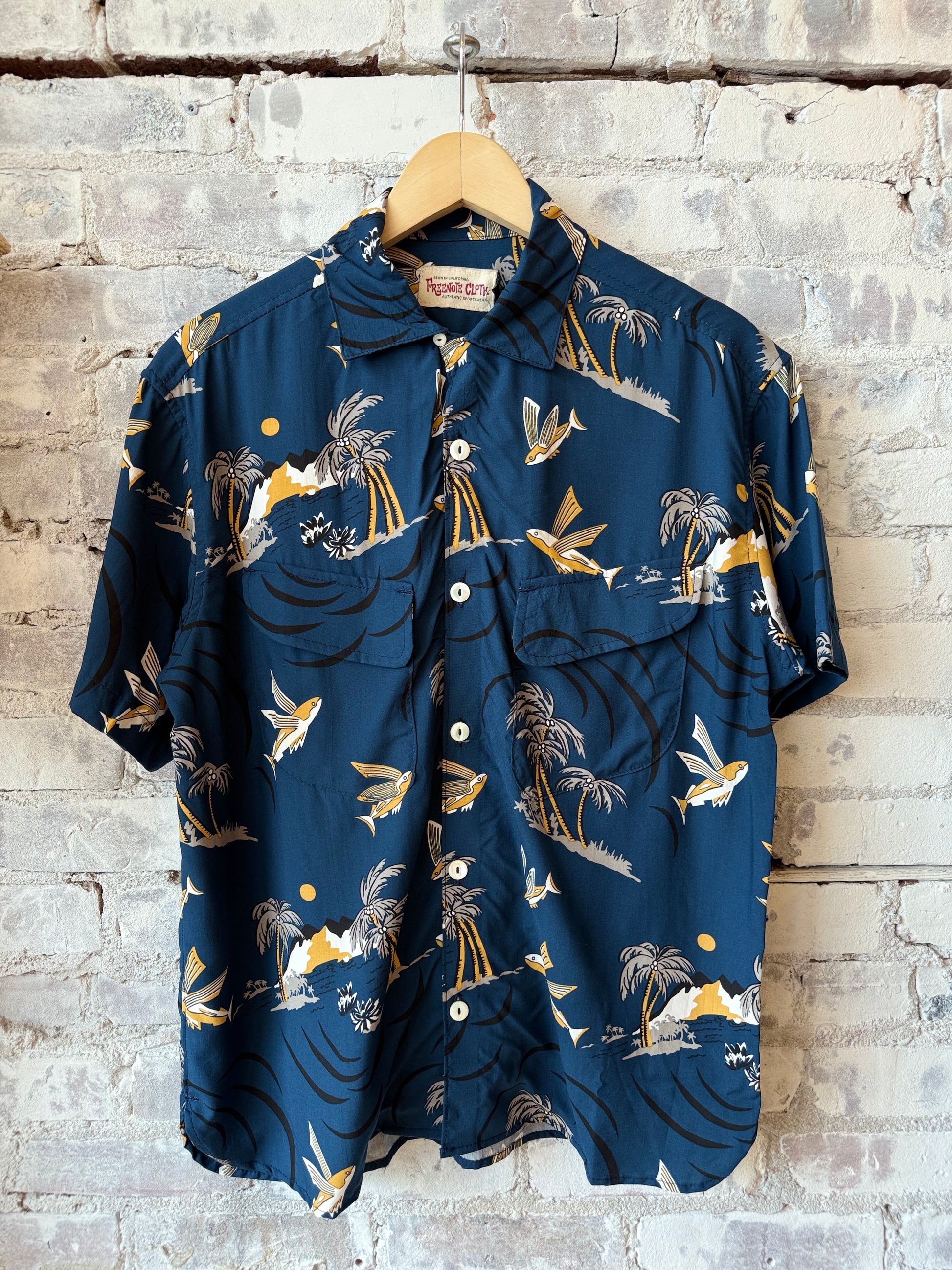 Dean Double Pocket SS Shirt - Navy Flying Fish - DUNE + SALT
