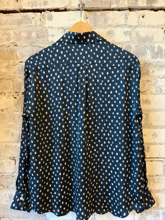 Women's Chorus Woven Blouse by Hartford in dark navy and raw white, featuring a lightweight, textured fabric and relaxed fit.