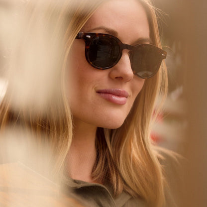 Hadley - Amber Tortoise