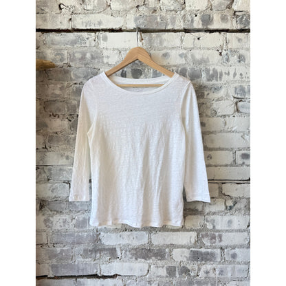 Women's Majestic Filatures Stretch Linen 3/4 Sleeve Boatneck top in Blanc, semi-relaxed fit, featuring a boatneck neckline.