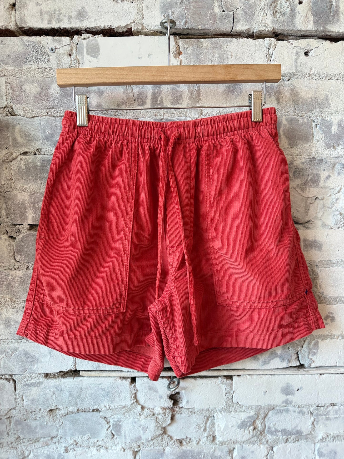 imogene + willie Lounge Cord Short - Sunfaded Red Light Gray