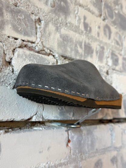 Kunsten Clogs Ella Suede Clog - Stormveil Gray