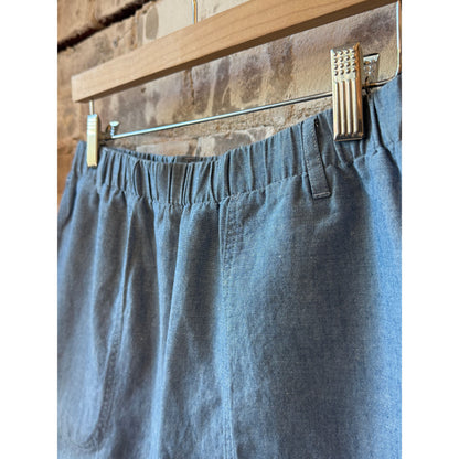 Women's Hartford Stefi Linen/Chambray Short in denim blue, casual fit with lightweight fabric and relaxed style.