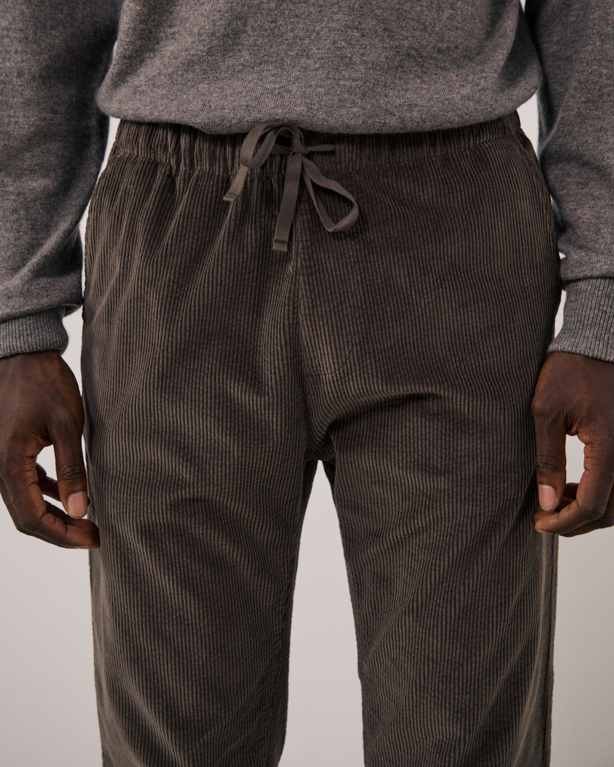 Hartford Men's Joggy Cord Woven Pants in Moka color, showing the relaxed fit, corduroy texture, and waistband detail.