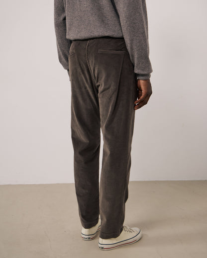 Hartford Men's Joggy Cord Woven Pants in Moka color, showing relaxed fit and textured fabric, front view.