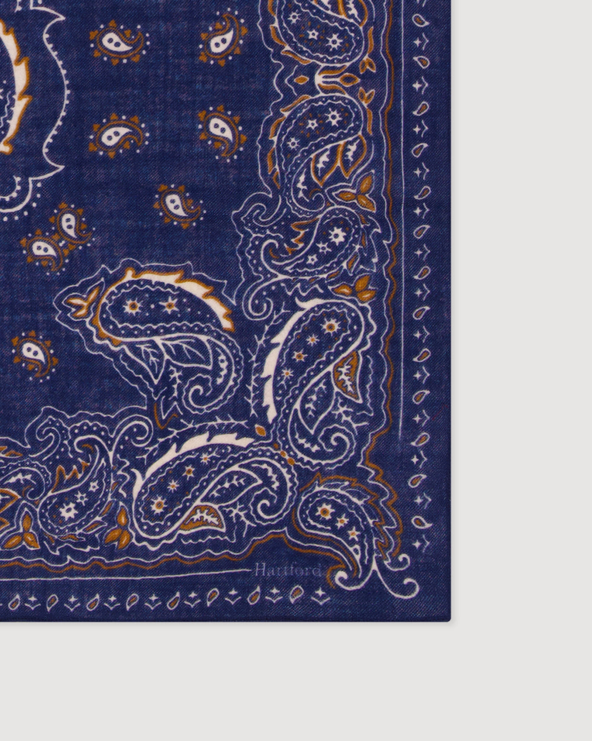 Navy paisley woven scarf from Hartford Men's, featuring detailed pattern and soft fabric, ideal for stylish accessories.