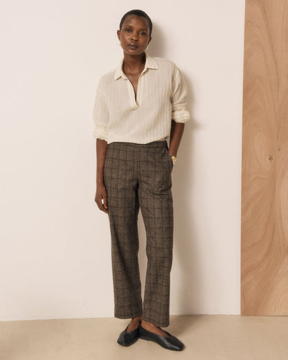 Women's Pretty Woven Brown Pants by Hartford Women's featuring a stylish woven design and tailored fit.