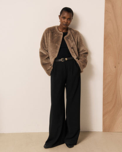 Hartford Women's Vigo Woven Jacket in taupe, stylish women's jacket with woven texture, featuring a modern, versatile design.
