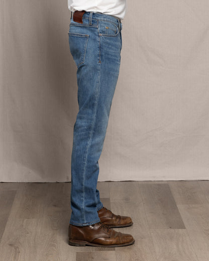 Men's Ace Rivington Brodie Taper Comfort 12oz jeans in Medium Classic wash