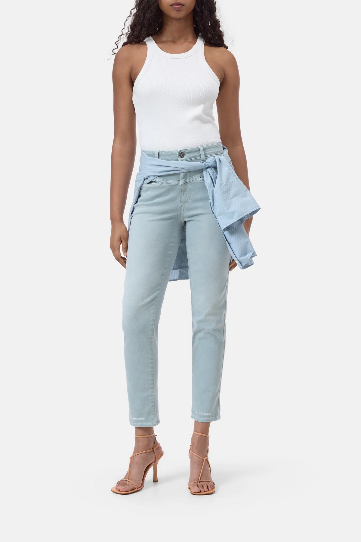 Closed Women's Pedal Pusher Relaxed Jean — Breeze Blue White Smoke