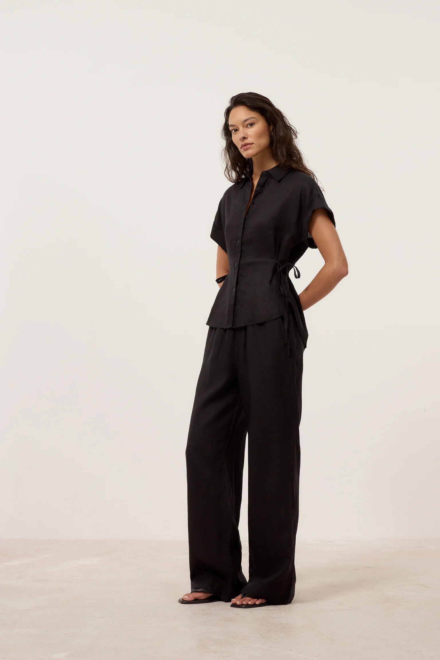 Closed Women's Winona Wide Linen Pants – Black Antique White