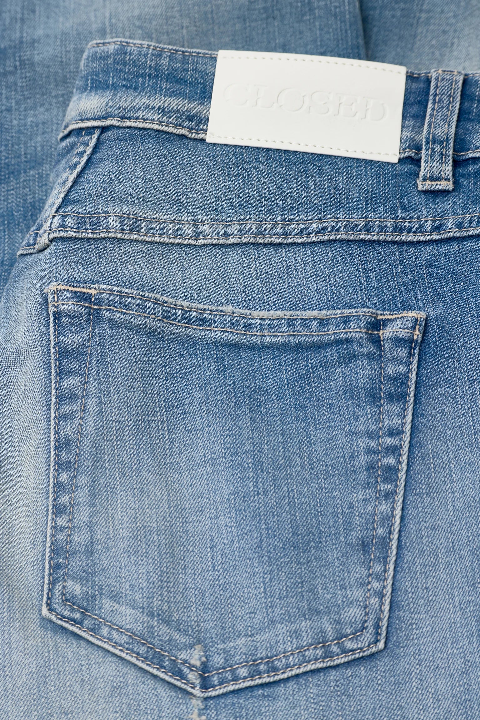 Junna Straight Jean - Mid Blue - DUNE + SALT