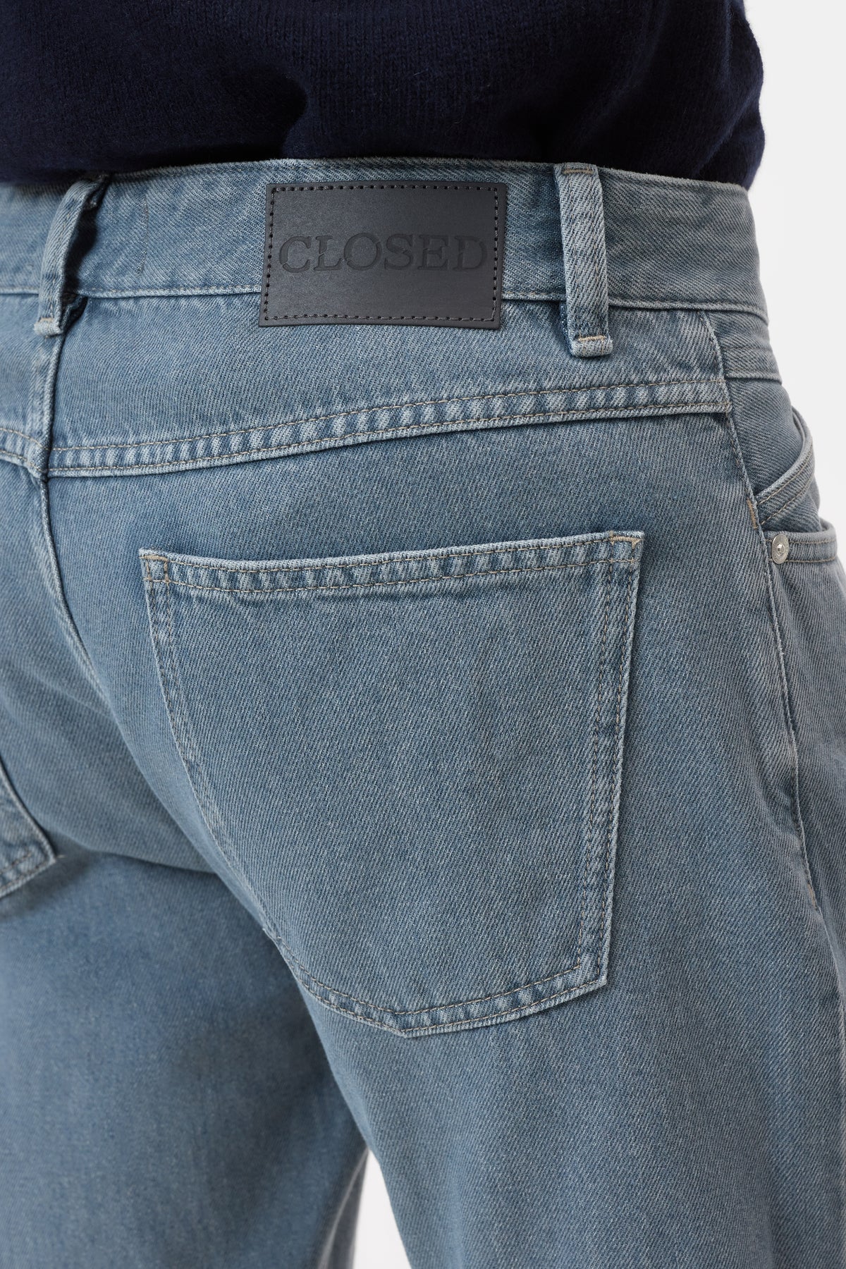Closed Men's Cooper True Regular Jean - Mid Grey Dim Gray