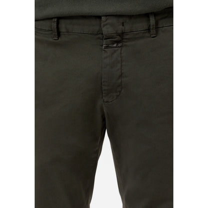 Men's Clifton True Pants in dark olive green by Closed, stylish and comfortable men's casual pants with a tailored fit.