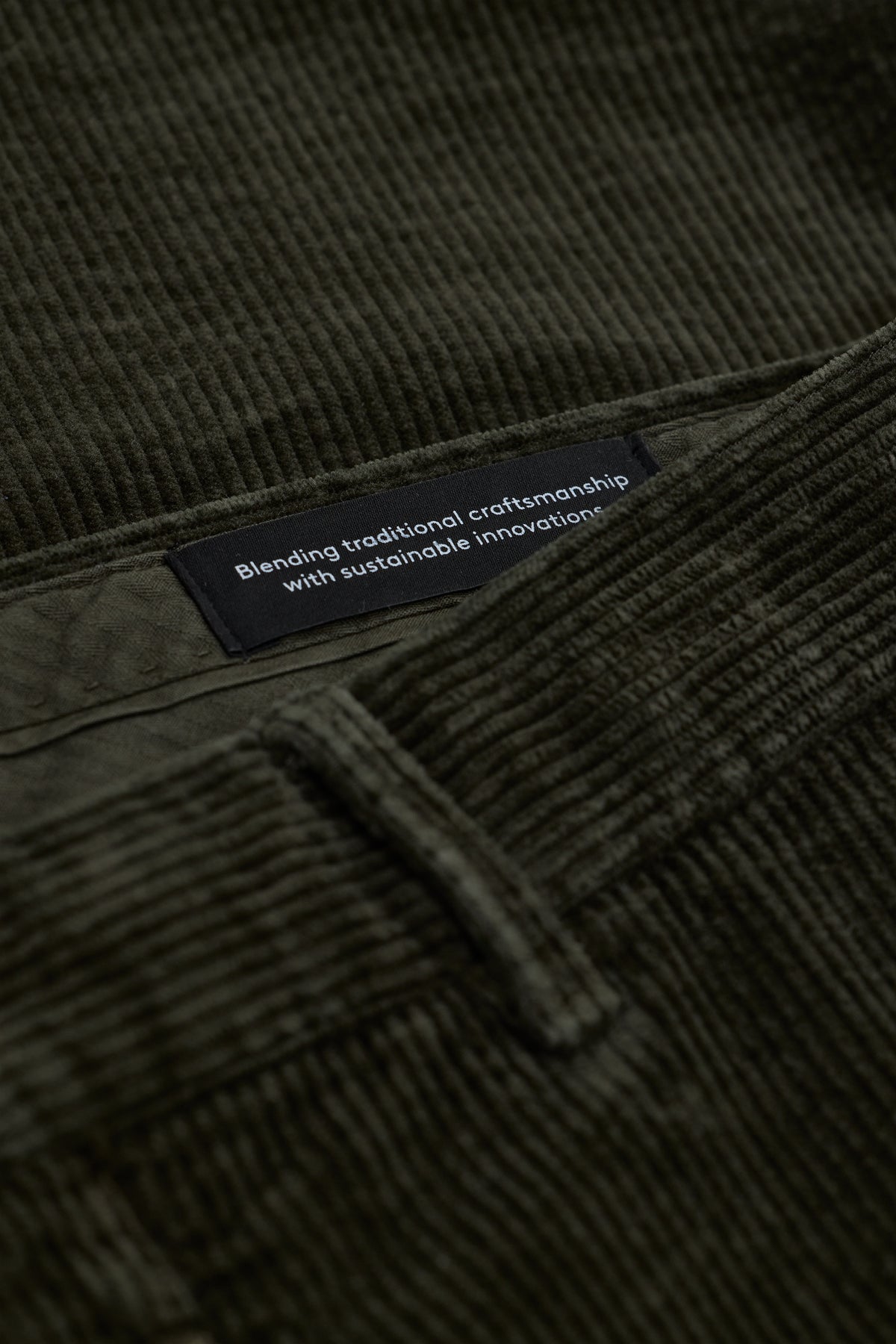 Closed Men's Clifton True Corduroy Pants - Dark Olive Green Black