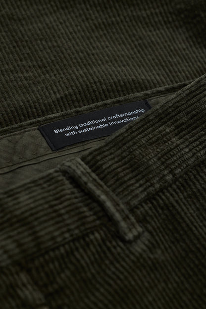 Closed Men's Clifton True Corduroy Pants - Dark Olive Green Black