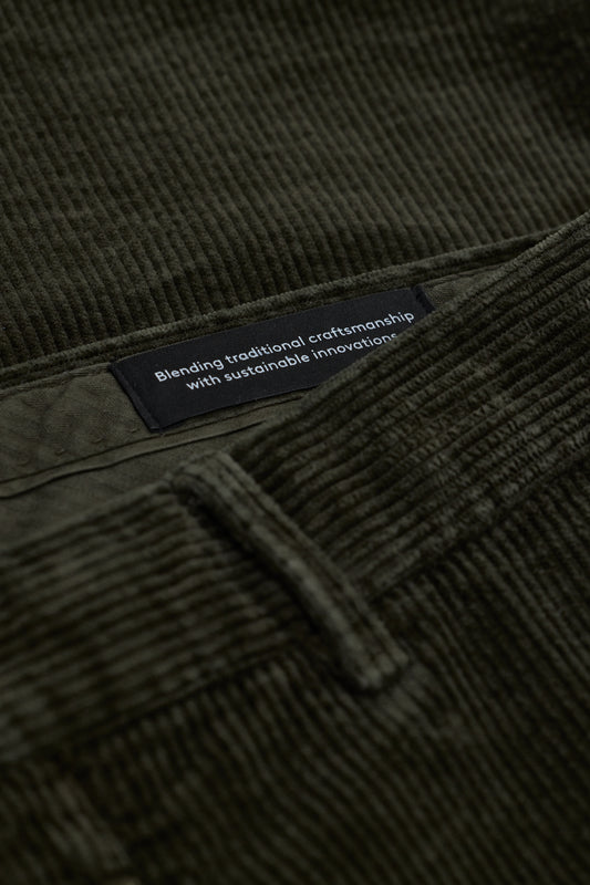 Closed Men's Clifton True Corduroy Pants - Dark Olive Green Black