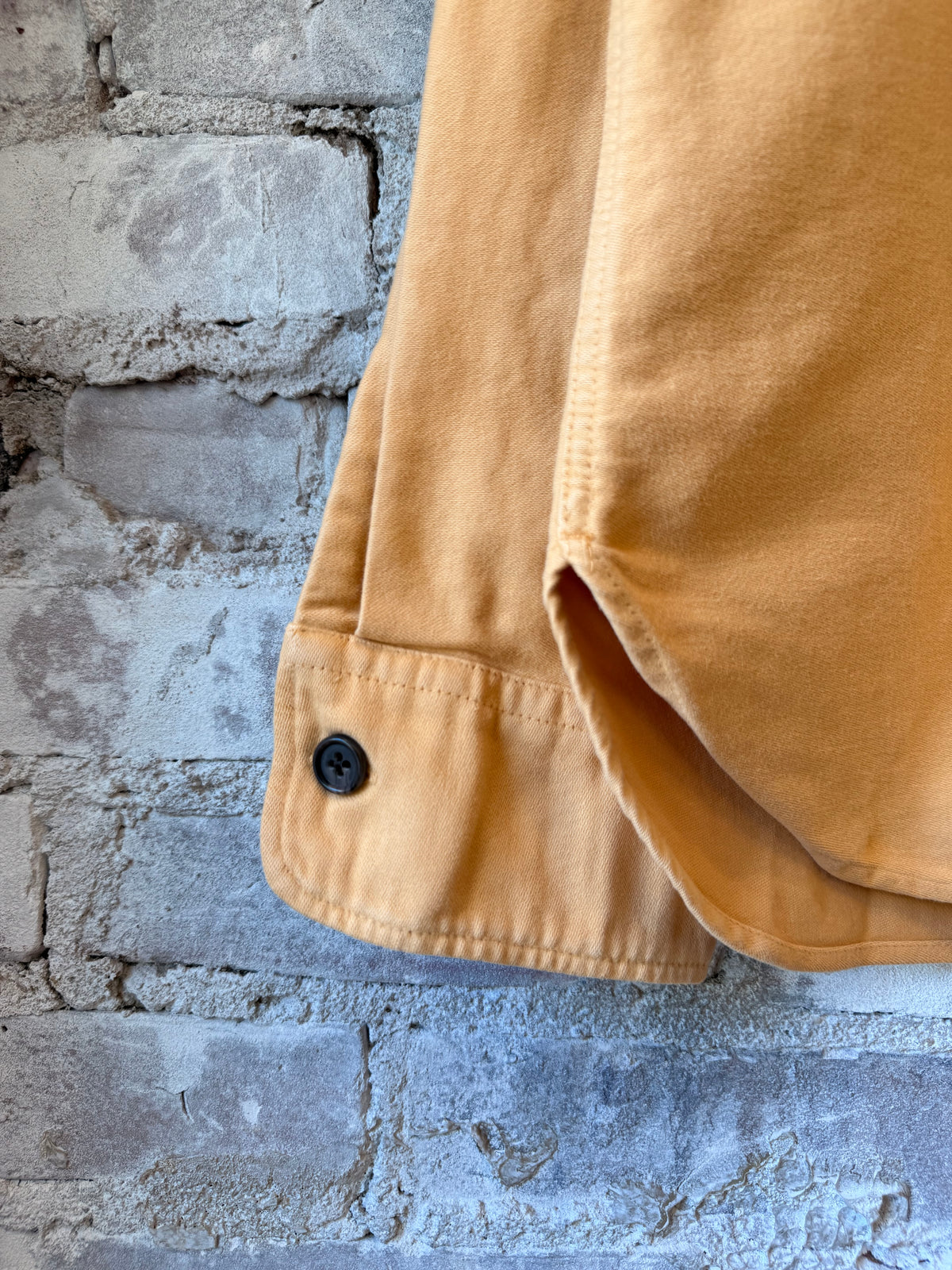 Hartford Men's Paco Pat woven shirt in corn color, featuring a casual button-up design with a textured fabric.