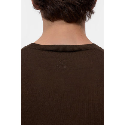 Men's espresso brown fine-knit crewneck jumper by Closed Men's, close-up of the soft knit fabric and classic fit.