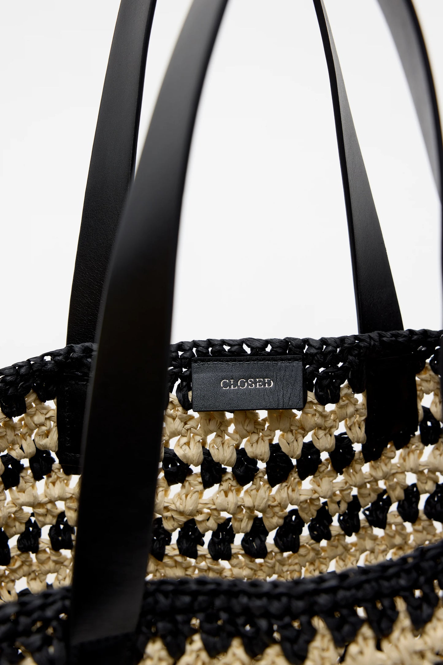 Closed Women's Paper Braid Tote Bag – Black White Smoke