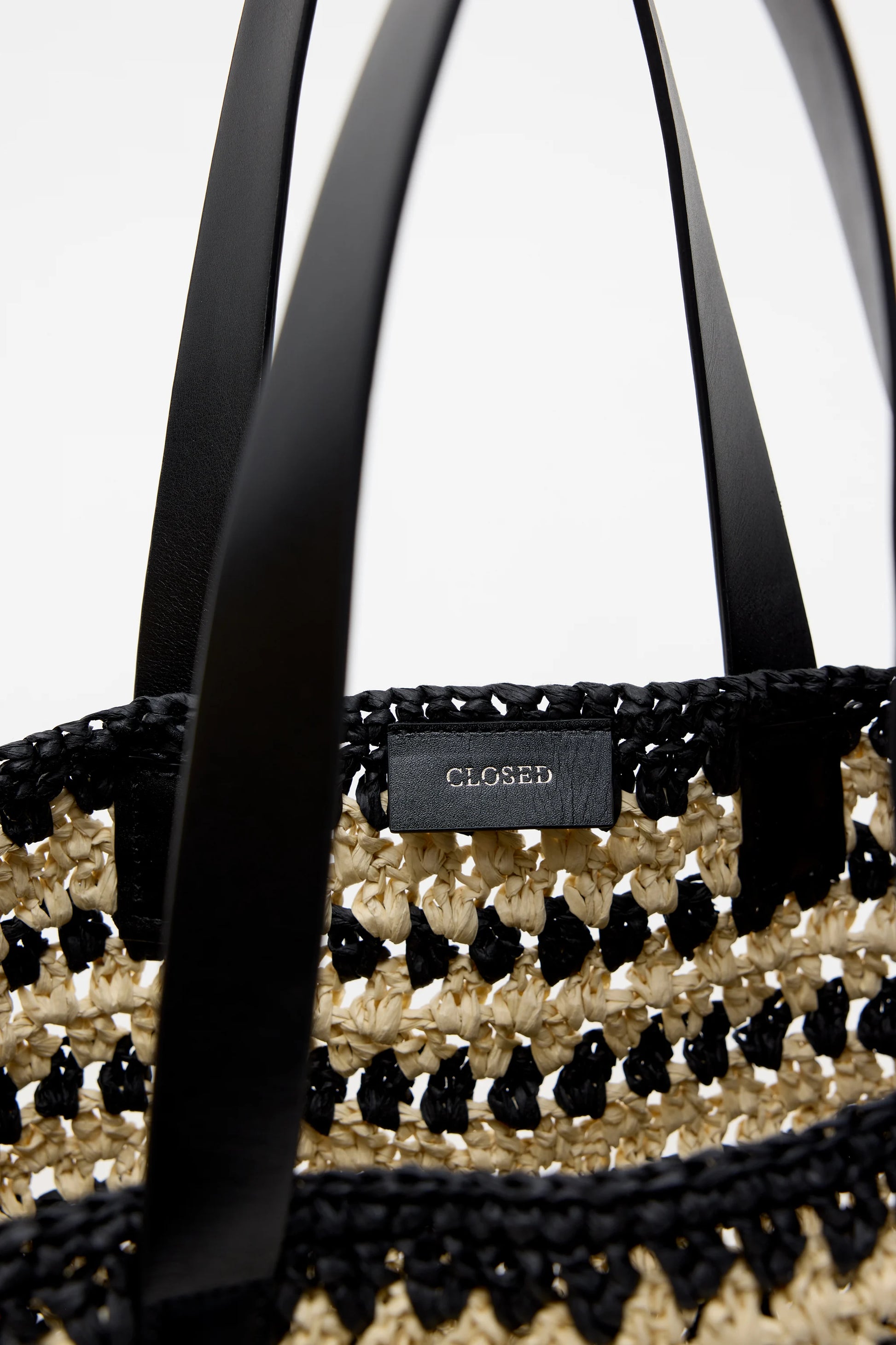 Closed Women's Paper Braid Tote Bag – Black White Smoke