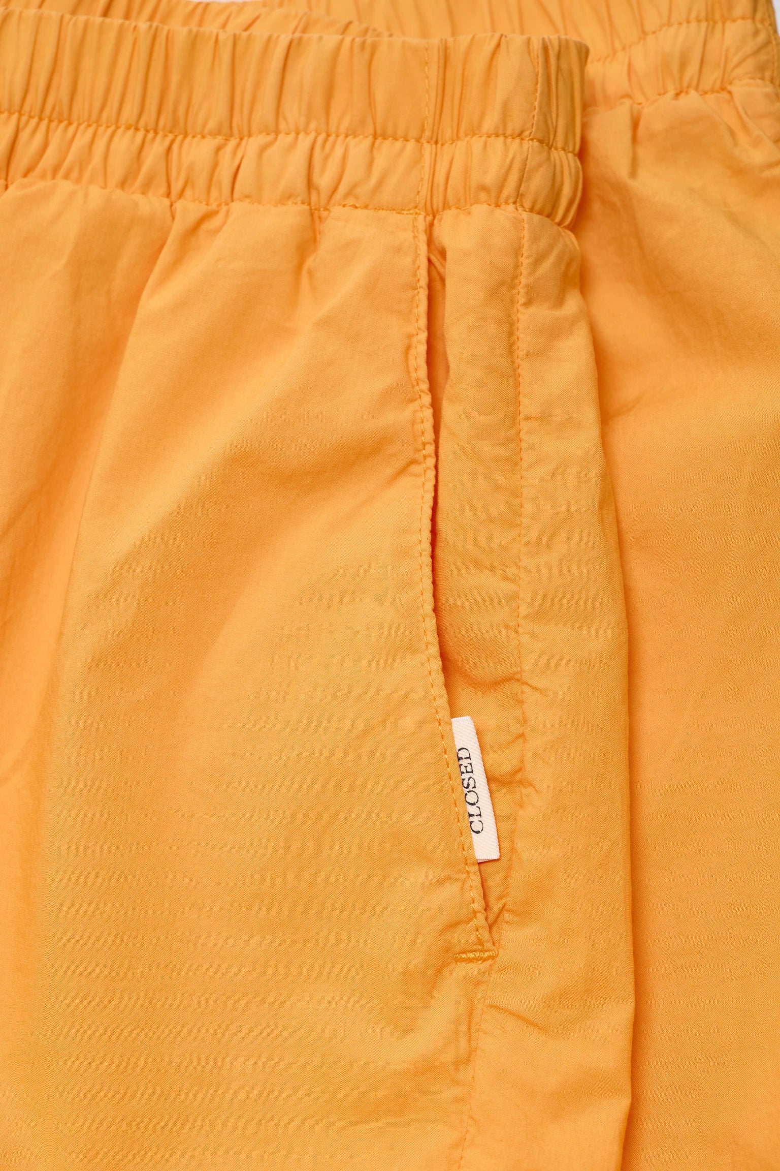 Closed Women's Elasticated Poplin Shorts – Spice Orange Sandy Brown