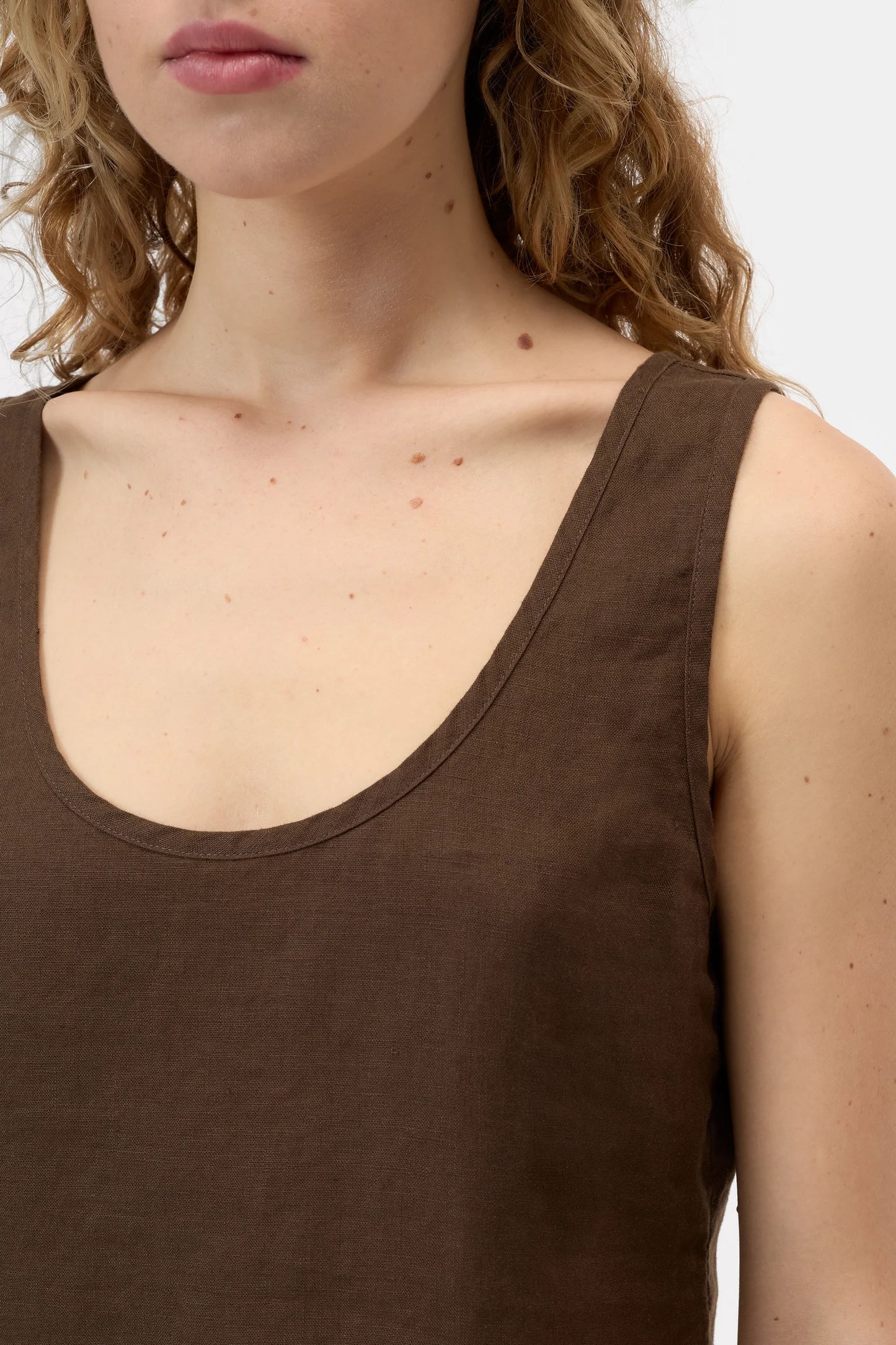 Closed Women's Tank Top – Maple Brown Dark Slate Gray