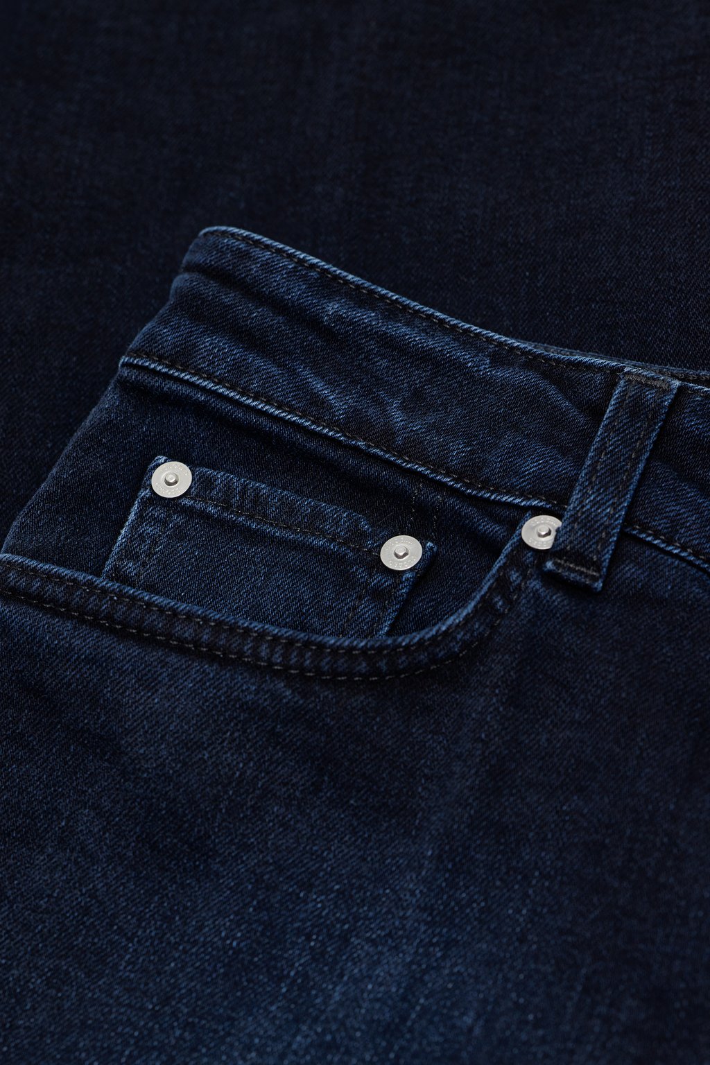 Milo Comfort Stretch Straight Jean - Blue/Black - DUNE + SALT