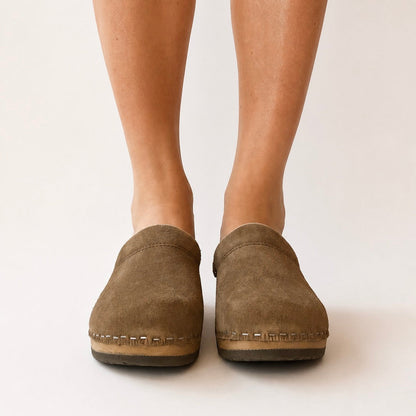 KUNSTENDESIGN.COM Embla | Umber Suede Light Gray