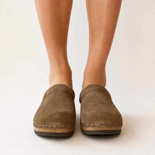 KUNSTENDESIGN.COM Embla | Umber Suede Light Gray