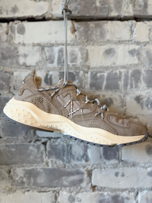 Flower Mountain Yamabushi Suede/Nylon Sneaker – Light Grey Dark Gray