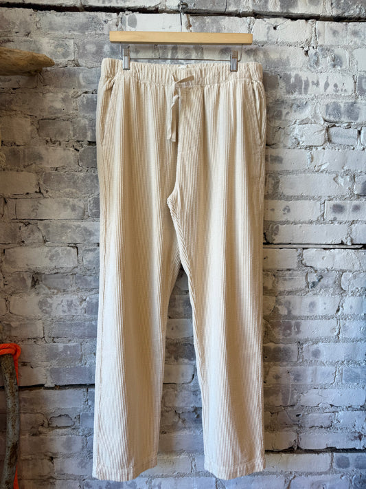 Hartford Men's Joggy Cord Woven Pants in eggshell color, featuring a relaxed fit and corduroy texture.