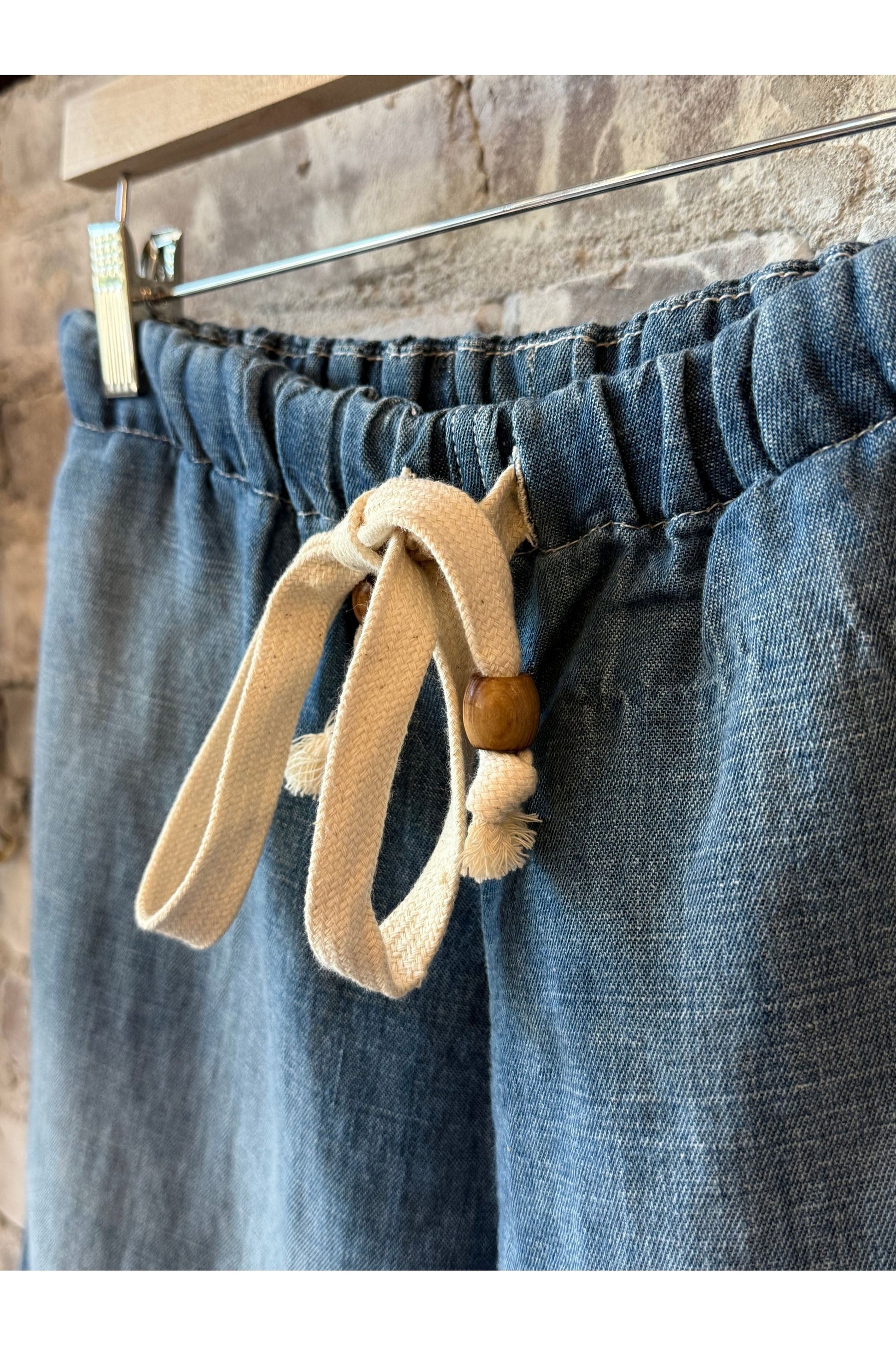 Sunny Afternoon Short - Light Wash Chambray - DUNE + SALT