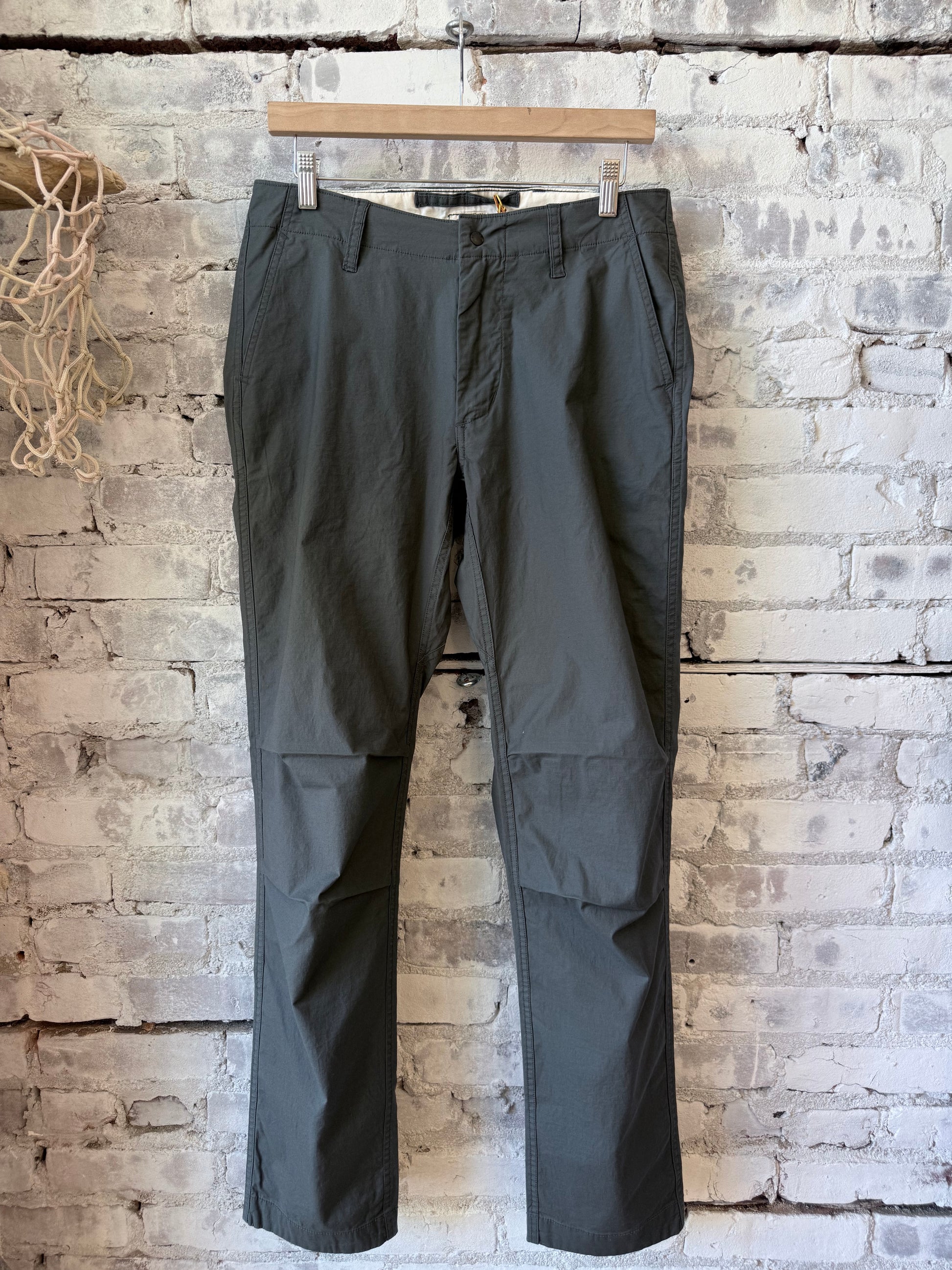 Relwen Flyweight Flex Chino - Charcoal Gray