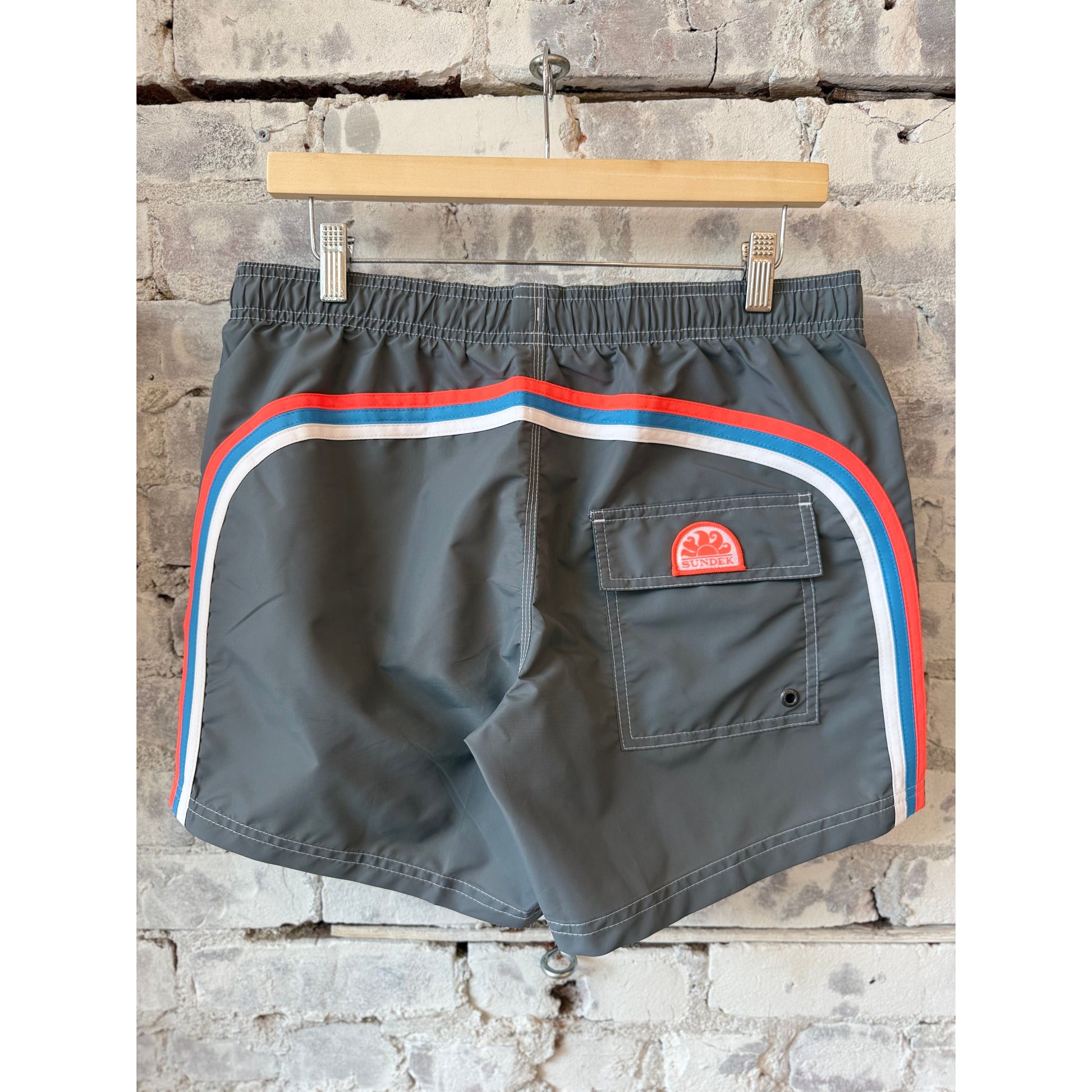 Men's Sundek iconic taffeta boardshort with elastic waist in medium grey, featuring a comfortable fit and stylish design.