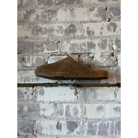 Kunsten Clogs Lowrider Men‘s Suede Clog - Umber Dark Gray