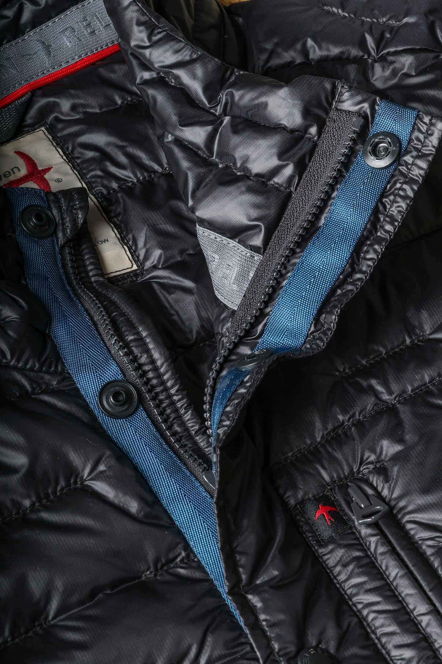 Featherweight Down Jacket - Black
