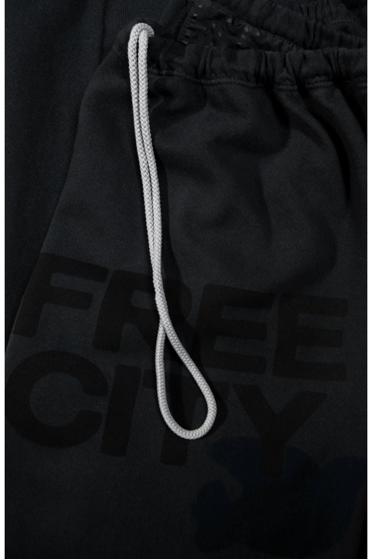 FREECITYLarge Sweatpant - Volcano Powder