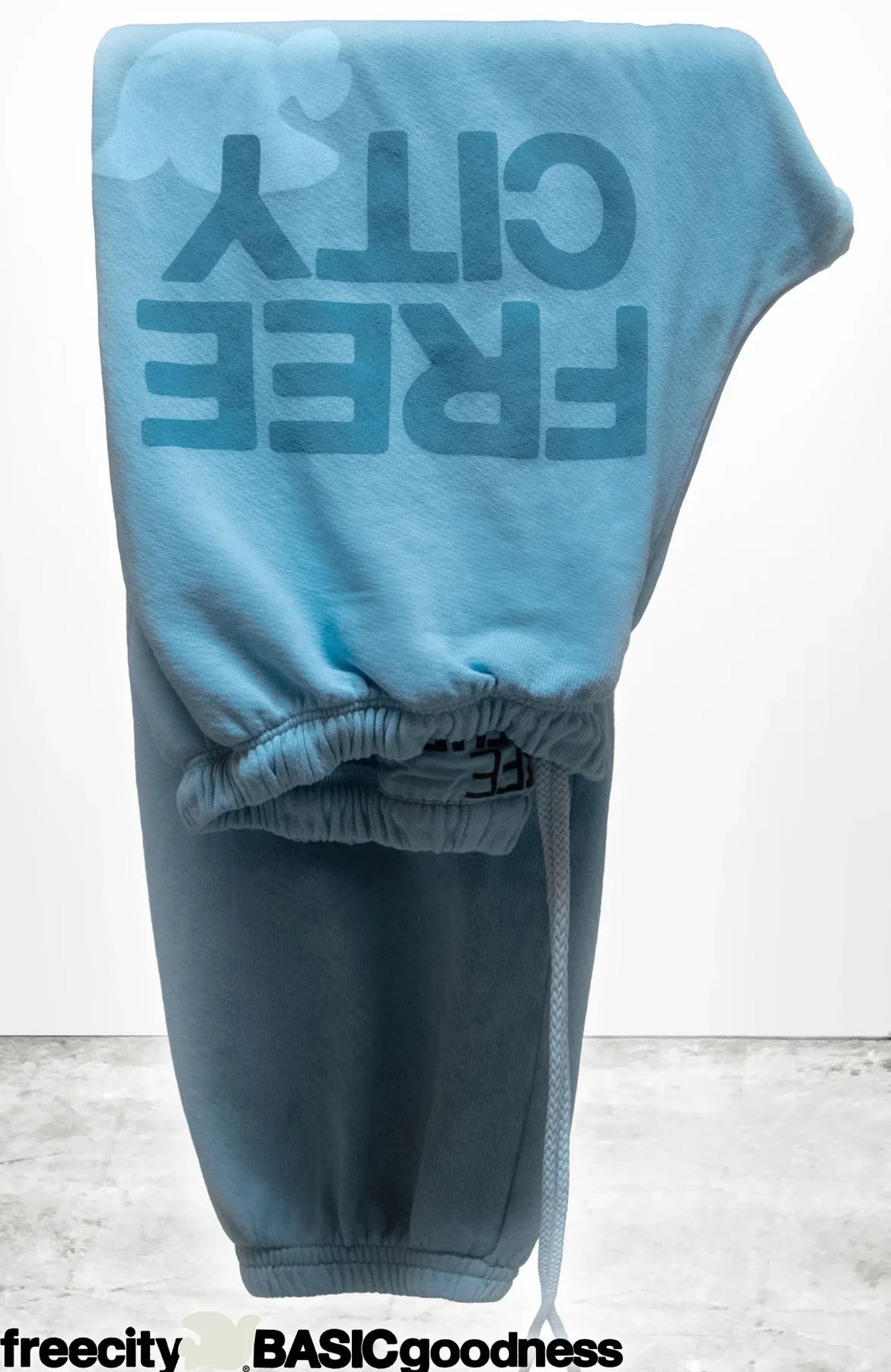 FreeCity FREECITY LARGE SWEATPANT - Blue Milk White Smoke