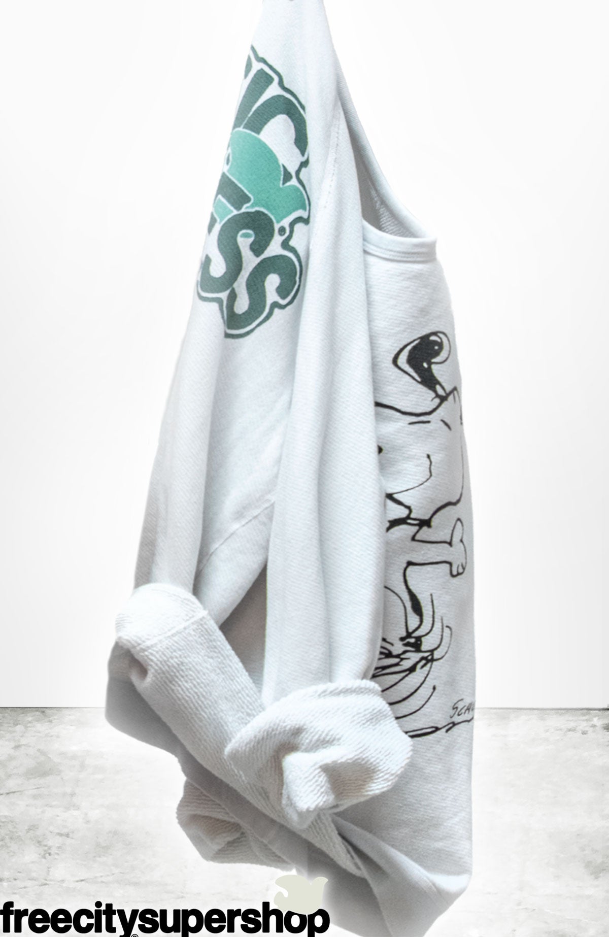 BASICGOODNESS SCHULZ SUPERVINTAGE YUMM RAGLAN - Snoopy Laundry Greens