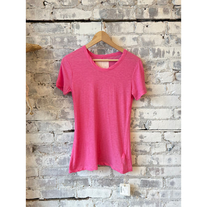 Hi-Soft Jersey SS Crew T-Shirt - Pink - DUNE + SALT