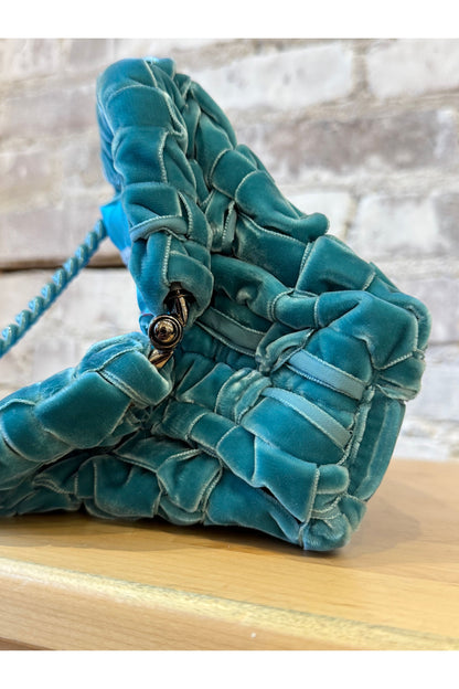 Velvet Mini Game Clutch - Ceruleo