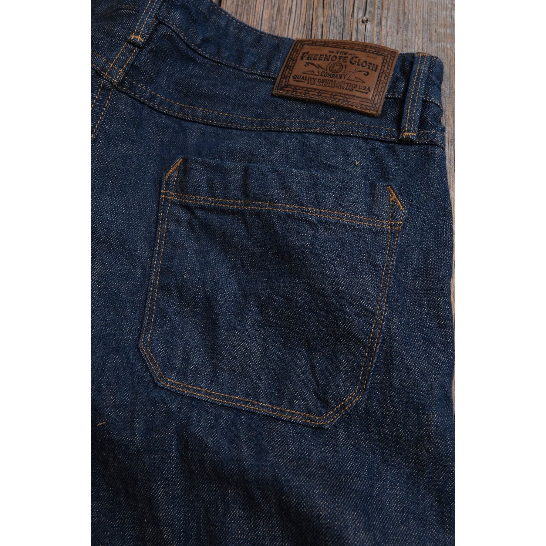 Portola Clasic Taper 13 OZ Denim - Natural Rinse - DUNE + SALT