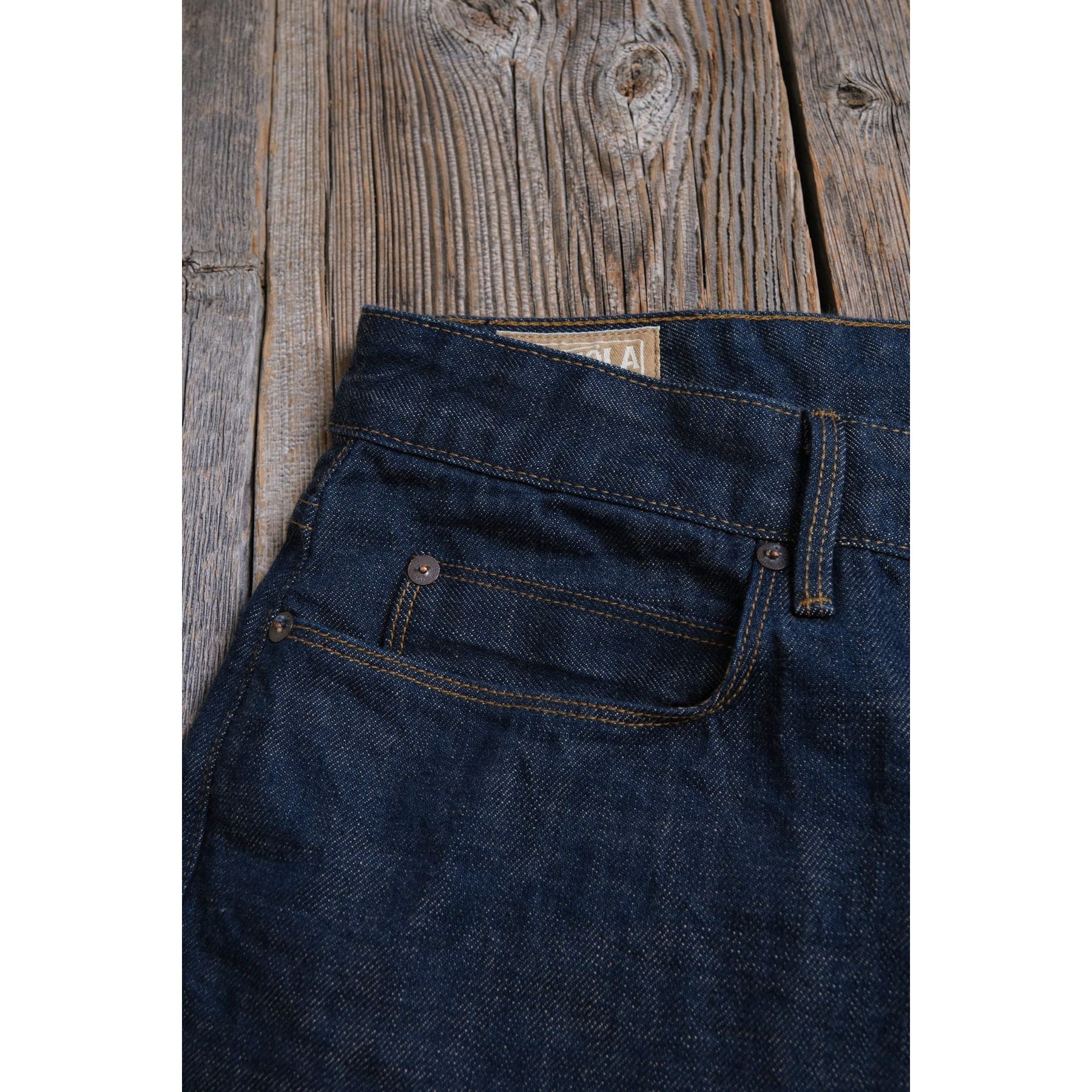 Portola Clasic Taper 13 OZ Denim - Natural Rinse - DUNE + SALT
