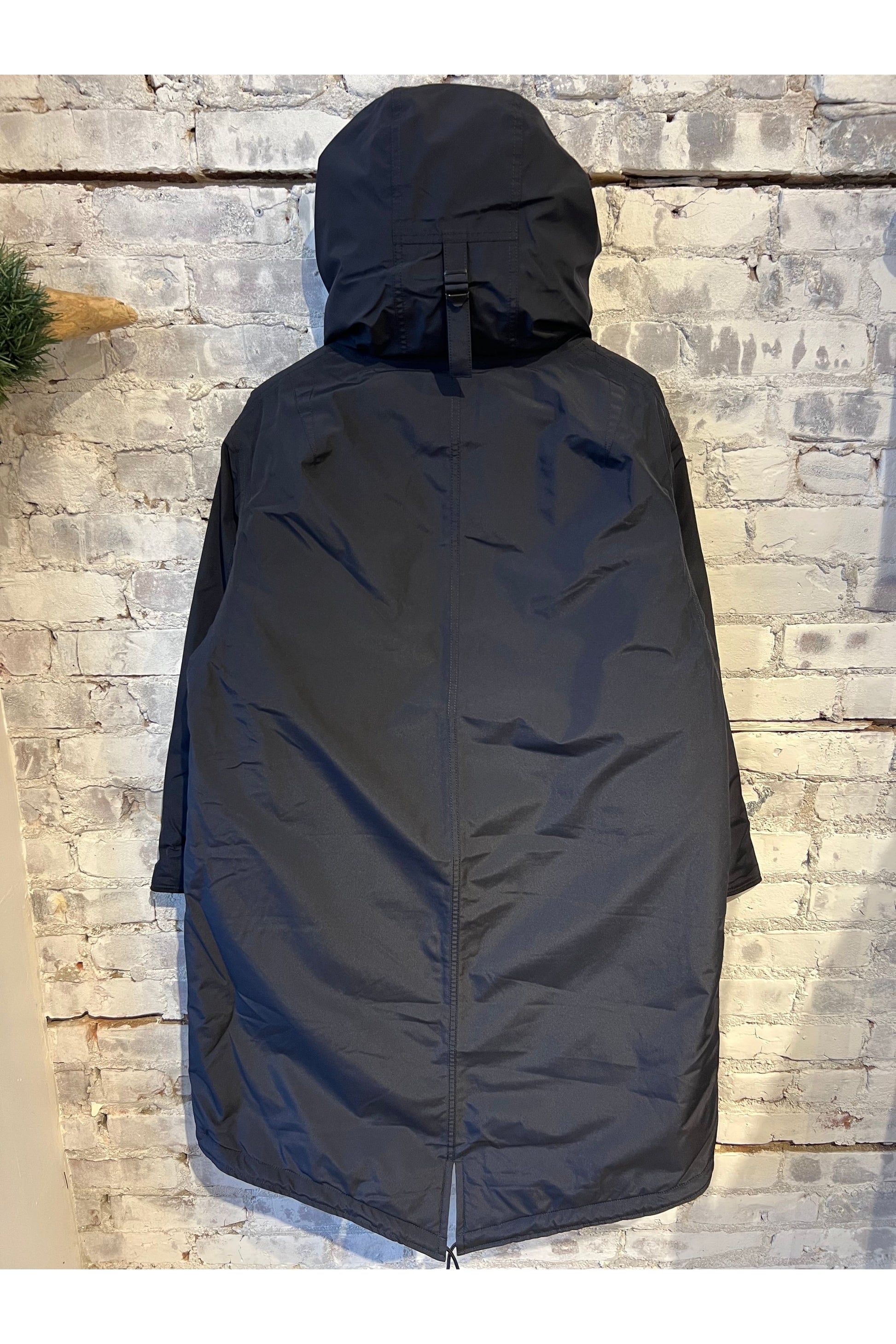 GORE-TEX Long Down Coat - Navy - DUNE + SALT