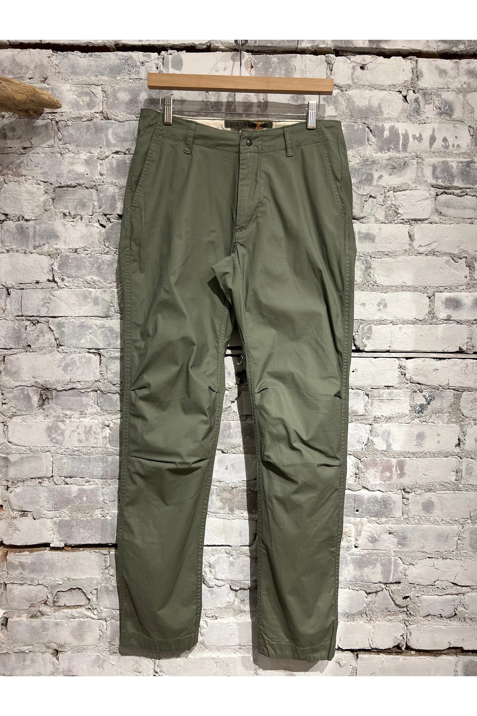 Flyweight Flex Chino - Muted Olive - DUNE + SALT