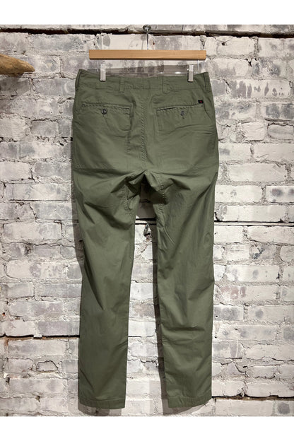 Flyweight Flex Chino - Muted Olive - DUNE + SALT