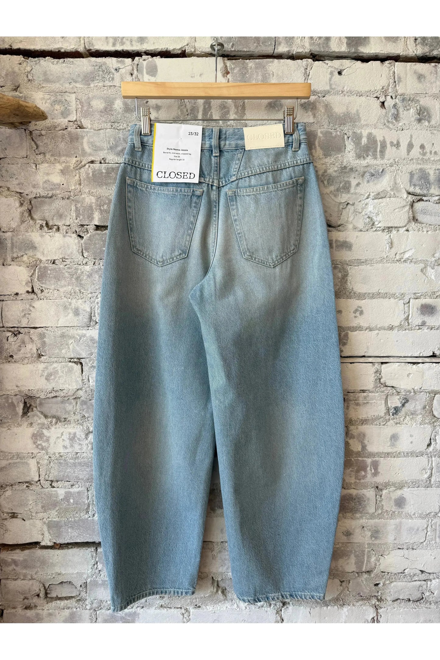 Jazzie Barrel Jeans - Light Blue - DUNE + SALT