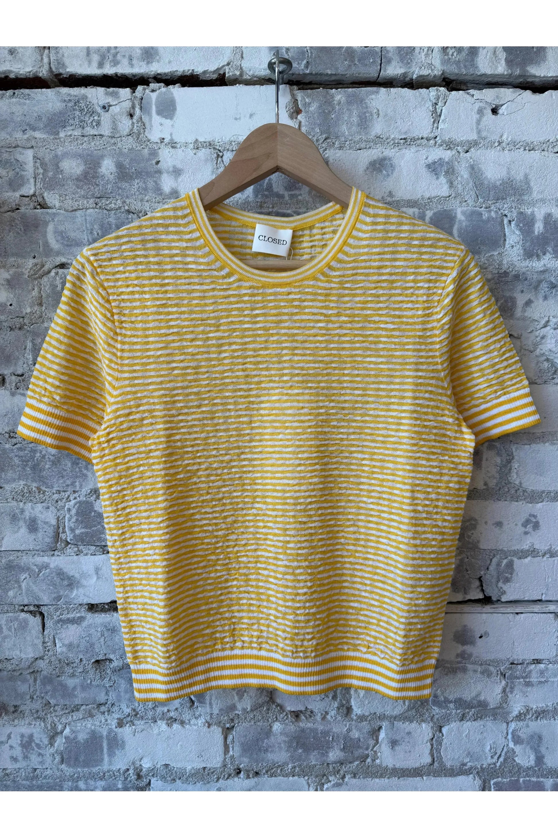 Top in Seersucker Knit - Mango Yellow - DUNE + SALT
